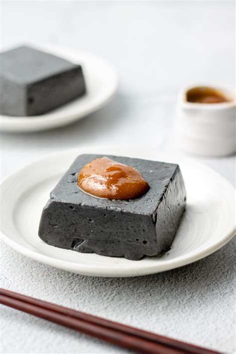 Black Sesame Tofu (Kuro Goma Dofu) 黒ごま豆腐 - Okonomi Kitchen