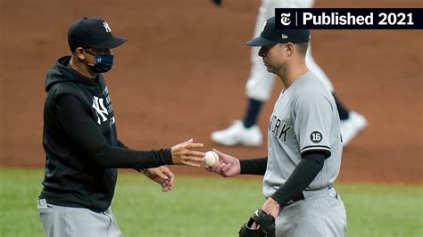 The Yankees Have a Rough Day as Rays Gets Rings and Then Romp - The New York Times