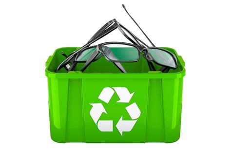 Premium Photo Recycling Trashcan With Eyeglasses 3d Rendering