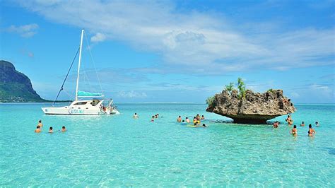 Catamaran Dolphin Cruise Capture The Beauty Of Mauritius West Coast