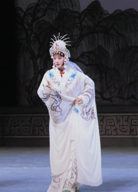 Fuck Yeah Chinese Fashion Crystal Liu Liu Yifei 刘亦菲