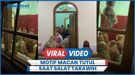 Viral Ibu Ibu Pakai Mukena Motif Macan Tutul Di Saat Salat Tarawih