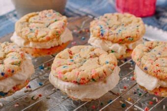 Funfetti Ice Cream Sandwiches The Woks Of Life