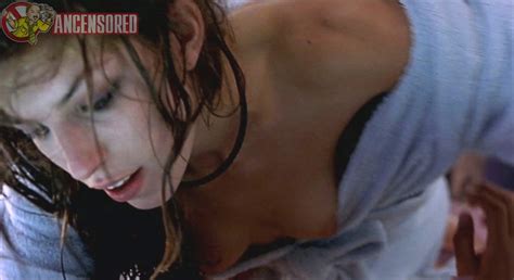 Naked Lou Doillon In See How They Run I