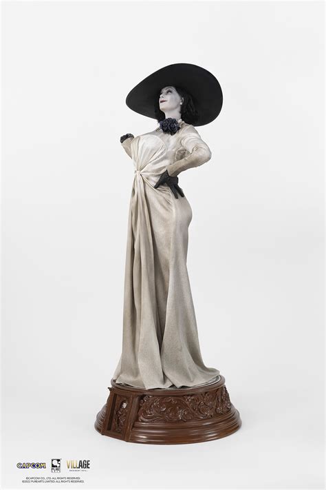 Resident Evil Village Getting Massive $1500 Lady Dimitrescu Statue