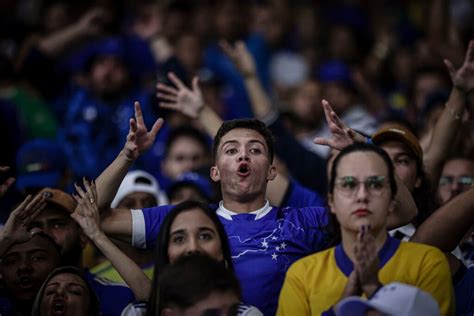 Torcida Do Cruzeiro Elege O Pior Erro Da Era Ronaldo Fen Meno