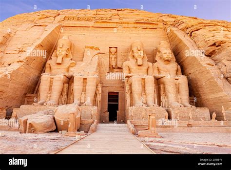 Great Temple Of Rameses Ii Fotos Und Bildmaterial In Hoher Aufl Sung