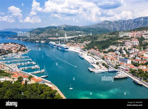 Dubrovnik Kroatien 25 Mai 2023 Yachthafen Und Hafen Am Meer Urlaub