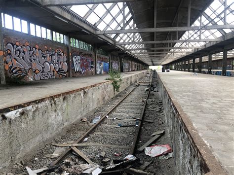 Abandoned train station, Gare Montzen - Belgium : r/AbandonedPorn