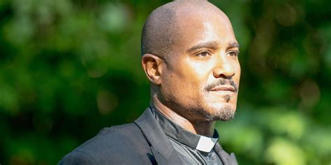 Walking Dead: Gabriel's 'Betrayal' Doesn't Live Up to the Hype