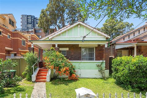 10 Stanley Street Burwood NSW 2134 Domain