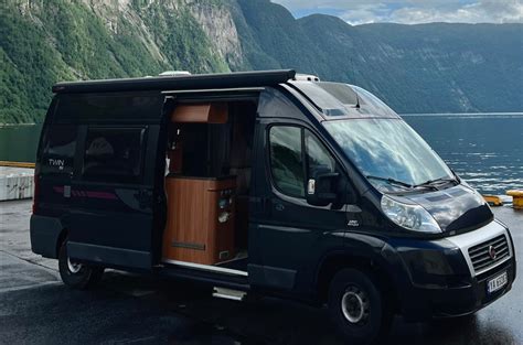 Lej van i Tromsø med 2 sengepladser fra EUR 186 nat MyCamper