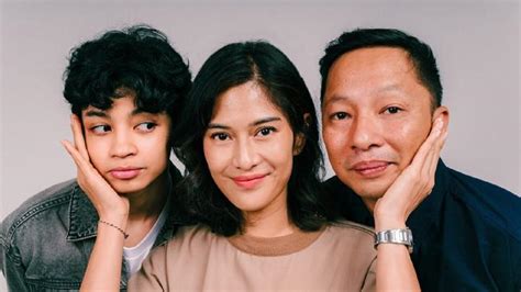 Keistimewaan Film Mothernet Bagi Dian Sastro Kisah Keluarga Berlatar