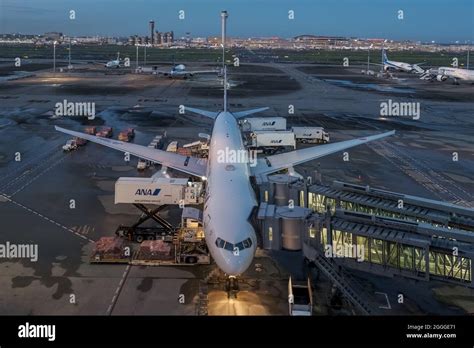 Haneda International airport readies for the night Stock Photo - Alamy