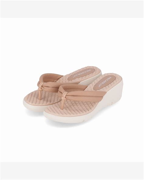 Riachuelo Chinelo Cecilia Anabela Médio Nude Claro