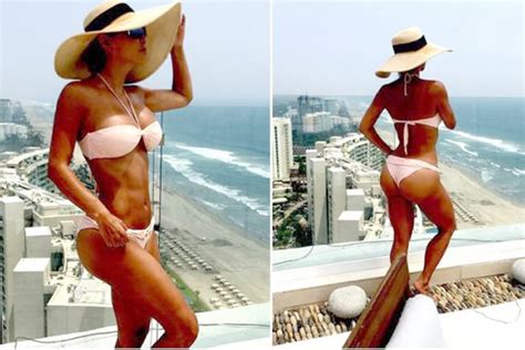 Ninel Conde Luce Sus Curvas Bronceadas En Bikini