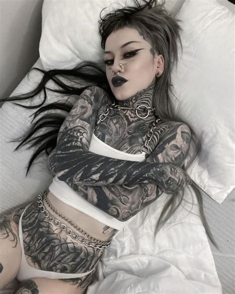 Pin On Hair Tattoed Women Tattooed Women Full Body Tattoed Girls