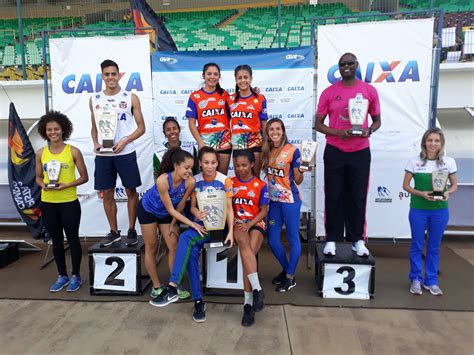 IACM É Campeão Paranaense Atletismo mourãoense traz títulos e dezenas