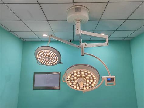 Ce Iso Approved Led Operating Light Wall Mounted Surgical Led Light