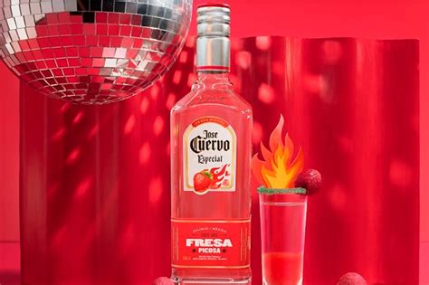 Llegó el nuevo Tequila Jose Cuervo Especial Fresa Picosa el match más