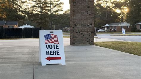 Poll Trump Stein Lead Final Ecu Sampling North Carolina