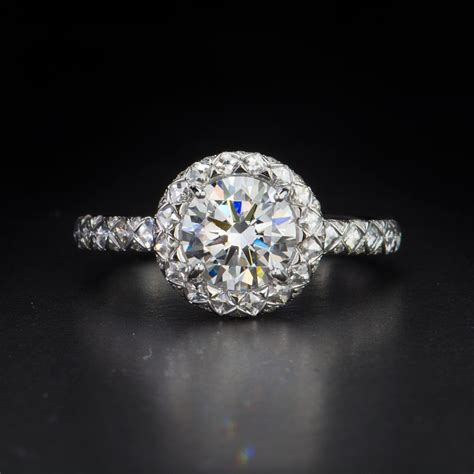 Round Brilliant Diamond Engagement Ring