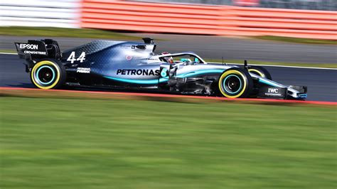 2019 Mercedes-AMG F1 car revealed, laps Silverstone