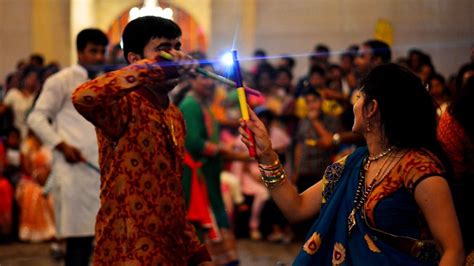 Navratri 2024 10 Garba Dandiya Nights In Mumbai For You To Dance