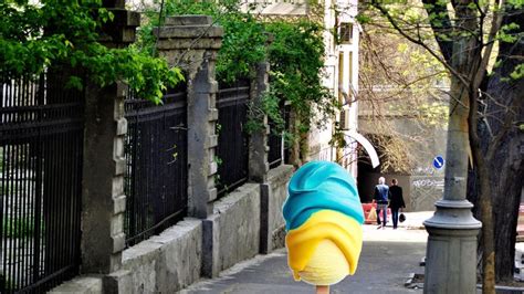 Україна. Коцюбіїв (Одеса). Морозиво. Місто