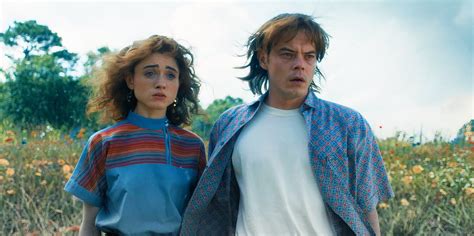 Stranger Things Season Bts Images Show Jonathan Nancy Together In A