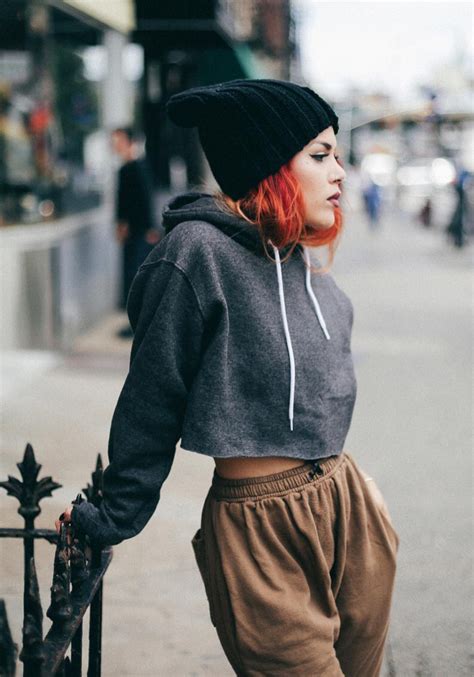 20 Looks Urbanos Y Elegantes Para Crear Con Tus Sudaderas