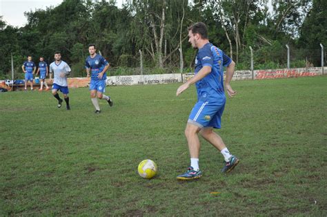 Aemaso Retoma Jogos Do Futebol Sete E Cancela Competi O De Futsal