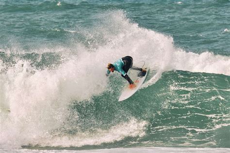 Provas De Surf Em Peniche E Nazaré Geram Receitas De 23 Milhões De