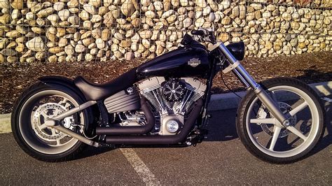 Harley Davidson Softail Rocker Exhaust Vance Hines Big Radius 2-1 Black ...