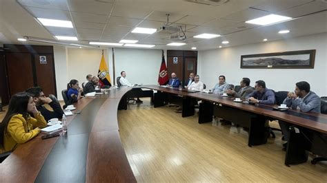 Alcaldía de Quito y constructores positivos conformarán mesa de trabajo