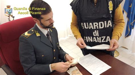 Maxi Sequestro Della Finanza Di Banconote False Gazzetta Di Ascoli