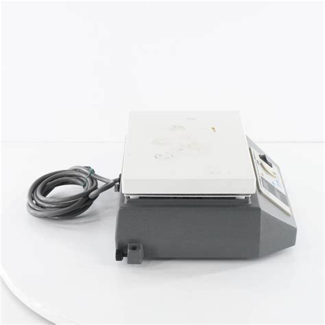 DW USED 8日保証 iuchi HP 1L DIGITAL HOT PLATE デジタルホットプレート 05634 0003 ソクラボショップ 通販 Yahoo ショッピング