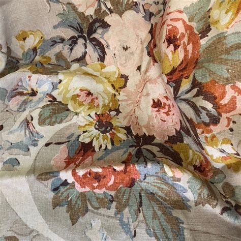 1940s Vintage Linen Fabric With Cabbage Rose Design