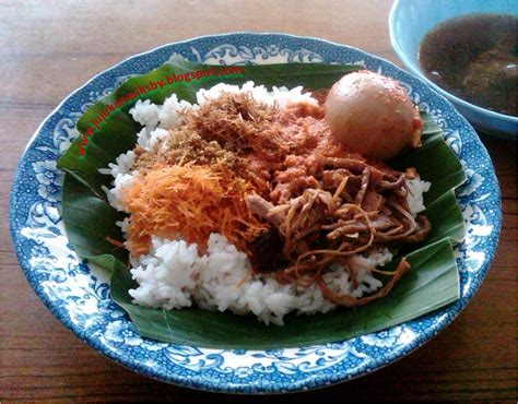 JUJUKAN ASIK SURABAYA: Nasi Krawu Bu Rida