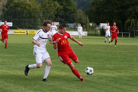 Regiosport Hochrhein Fv L Rrach Brombach Ii Feiert Beim Fc Wallbach