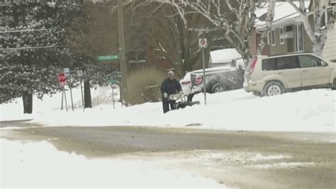 Snow storm hits Eastern Ontario