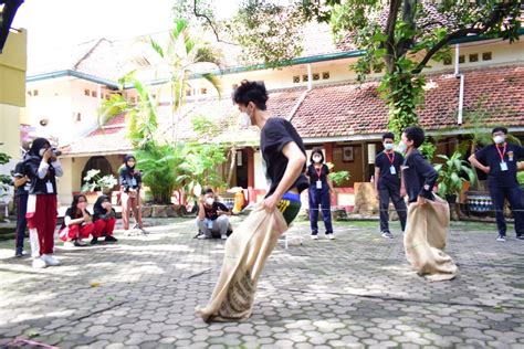 Prom Night Sman 1 Surabaya 2023 Einviteid