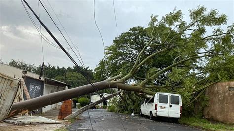 Temporal causa estragos em cidades da região Visão Notícias A