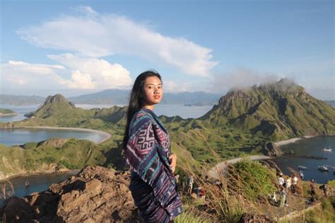 3 KAIN TENUN UNIK ALA NUSA TENGGARA TIMUR INDAHNESIA