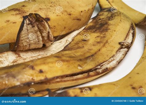 Banana Peels or Banana Skin Stock Photo - Image of banana, closeup ...