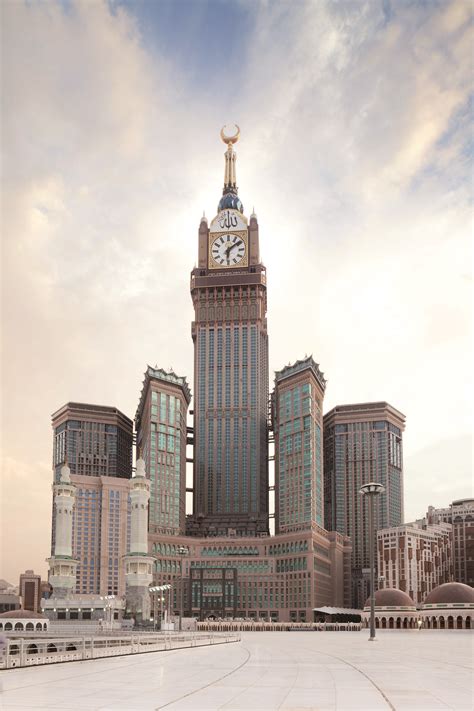 Makkah Dubbed The Largest Clock Tower In The Worldcompleted Makkah