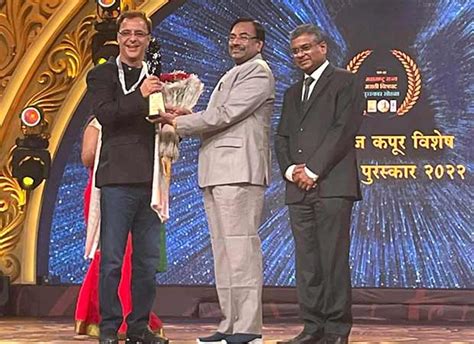 Th Fail Filmmaker Vidhu Vinod Chopra Receives Raj Kapoor Special