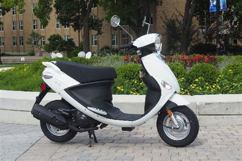 Genuine Buddy 125 Motorbikes Scooter Moped