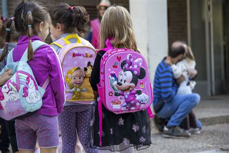 Calendario escolar 2024 2025 por comunidades autónomas cuándo acaba el