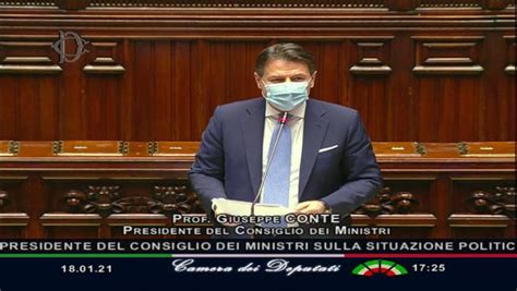 Camera Conte Ottiene La Fiducia In Aula Domani Il Voto In Senato